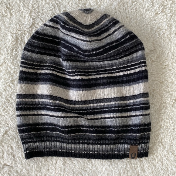 ❤️ True Religion Striped Beanie - Picture 1 of 6